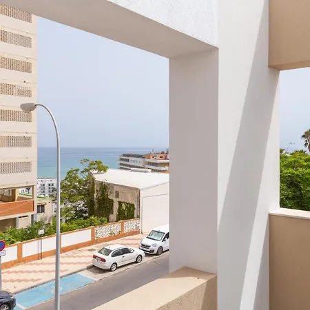 Terraza Del Mar: Apartamento Con Terraza Y Piscina Apartment *
